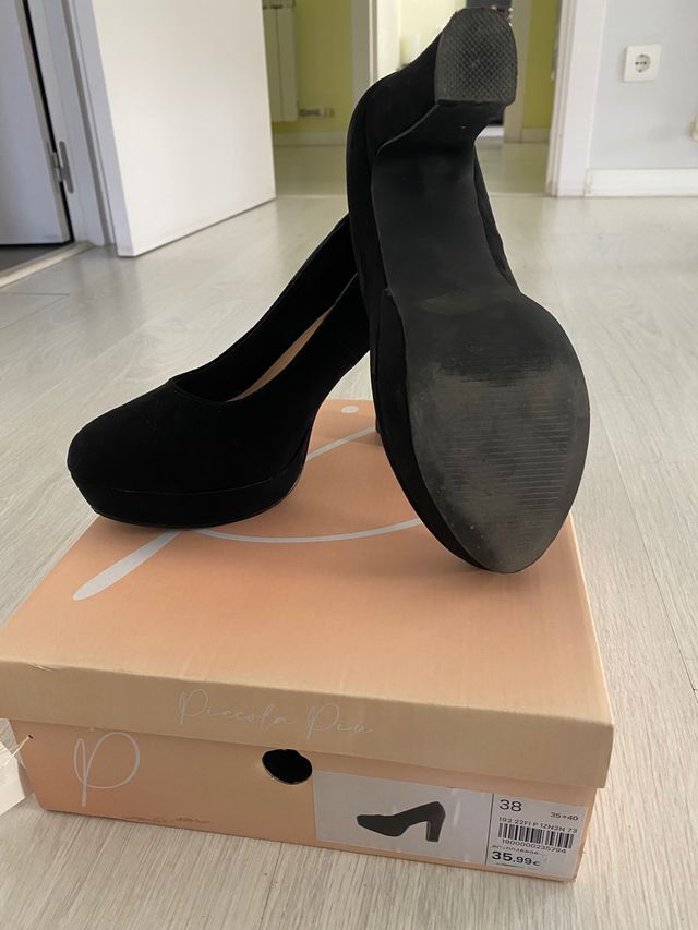 Sapatos número 38º 