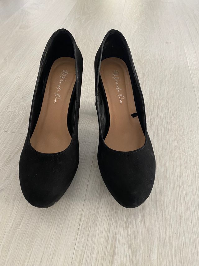 Sapatos número 38º 