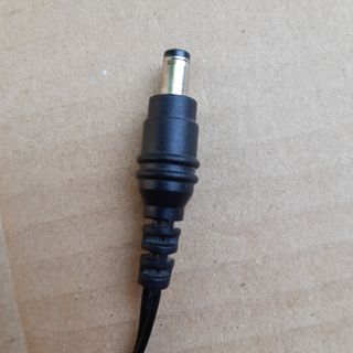 Due alimentatori più omaggio