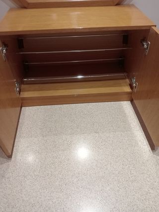 Espejo + zapatero. Precio a negociar