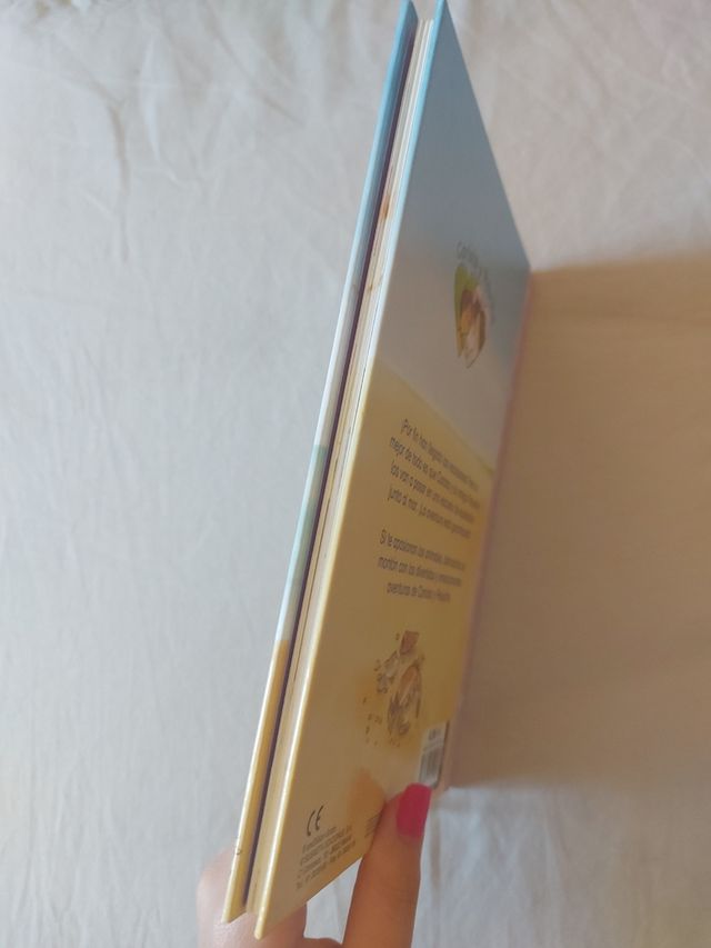 Libro "Vacaciones con peluche"