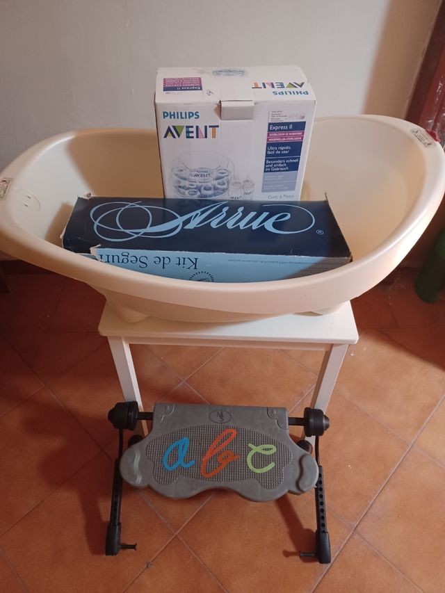 Conjunto carro,silla.Con regalos.