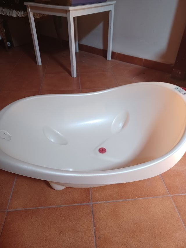 Conjunto carro,silla.Con regalos.