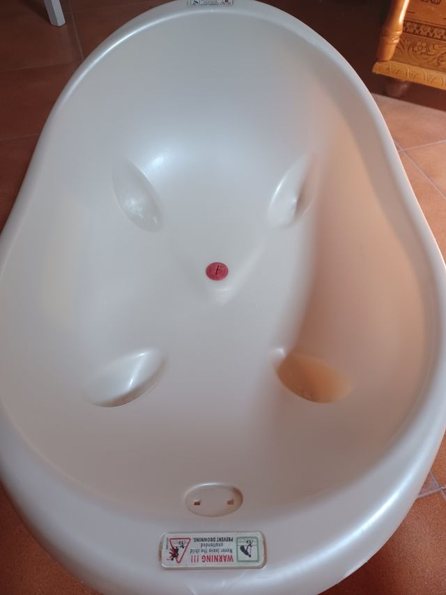 Conjunto carro,silla.Con regalos.