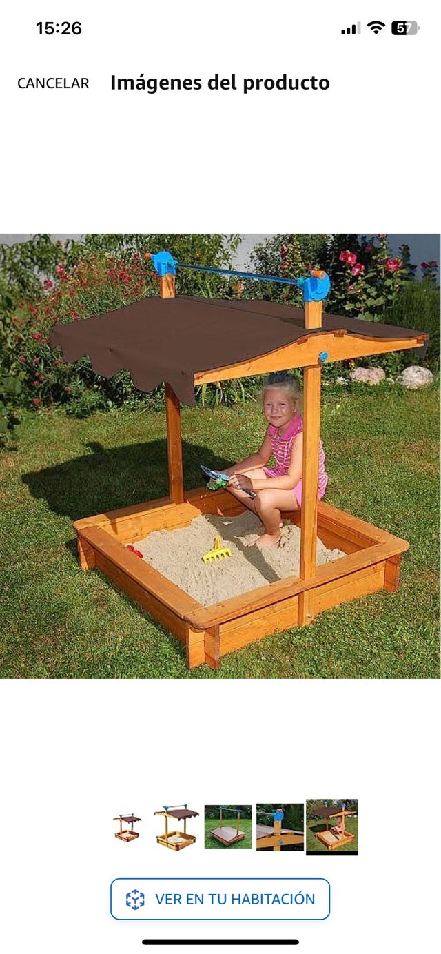 Sandbox per giochi con parcheggio sul tetto