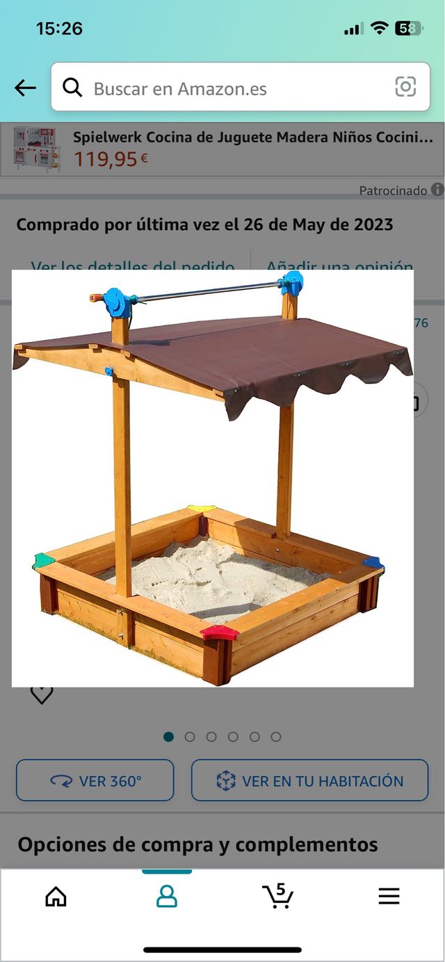 Sandbox per giochi con parcheggio sul tetto