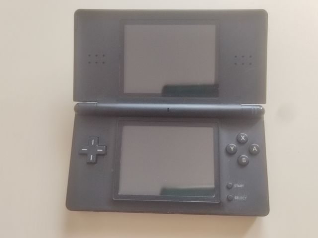 ⚫ Nintendo DS Lite con cargador color negro