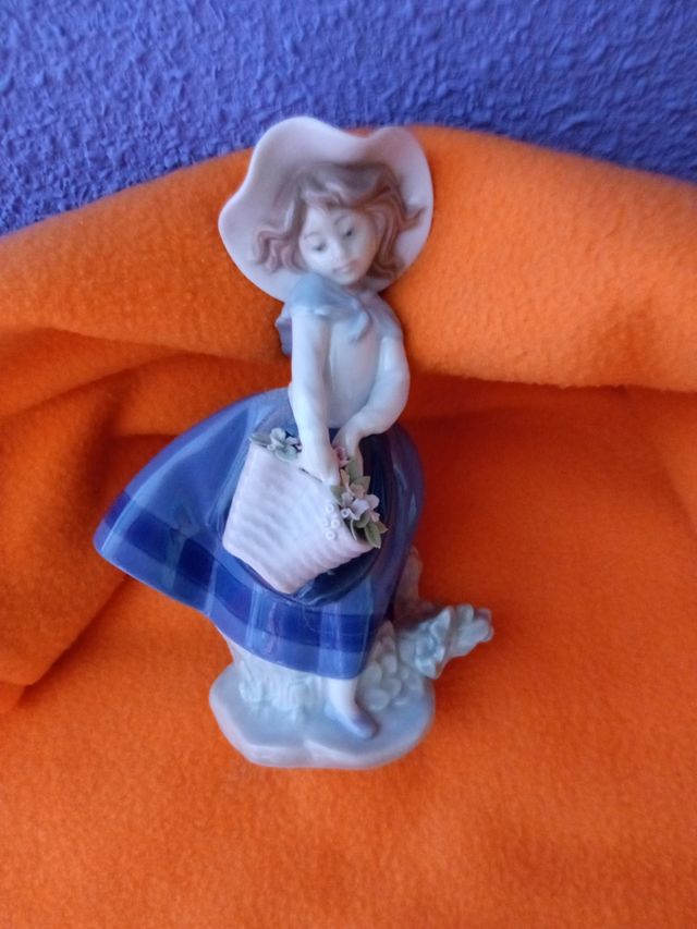 Lladro auténtico Mujer cesta de flores