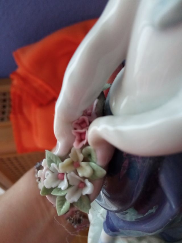 Lladro auténtico Mujer cesta de flores