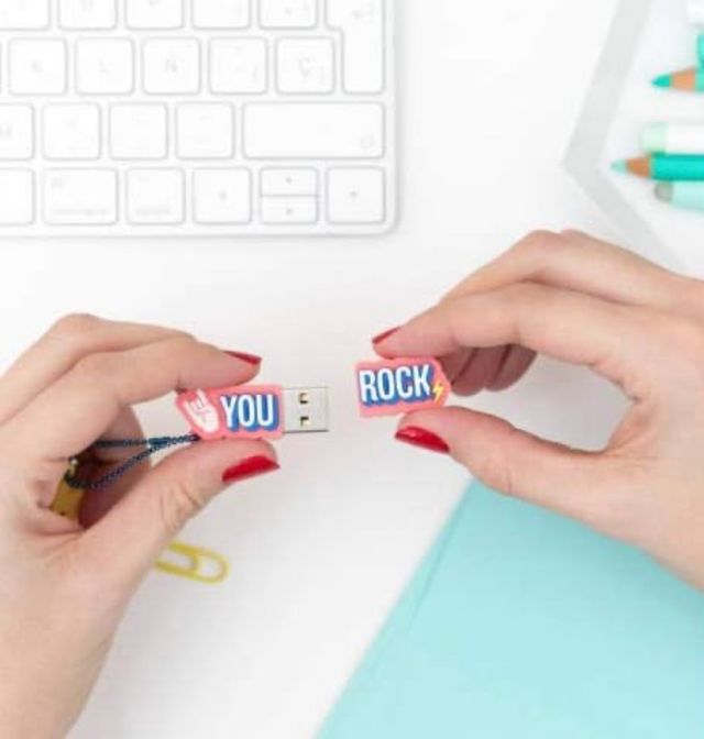 PENDRIVE DE 32GB ROCK  Nuevo