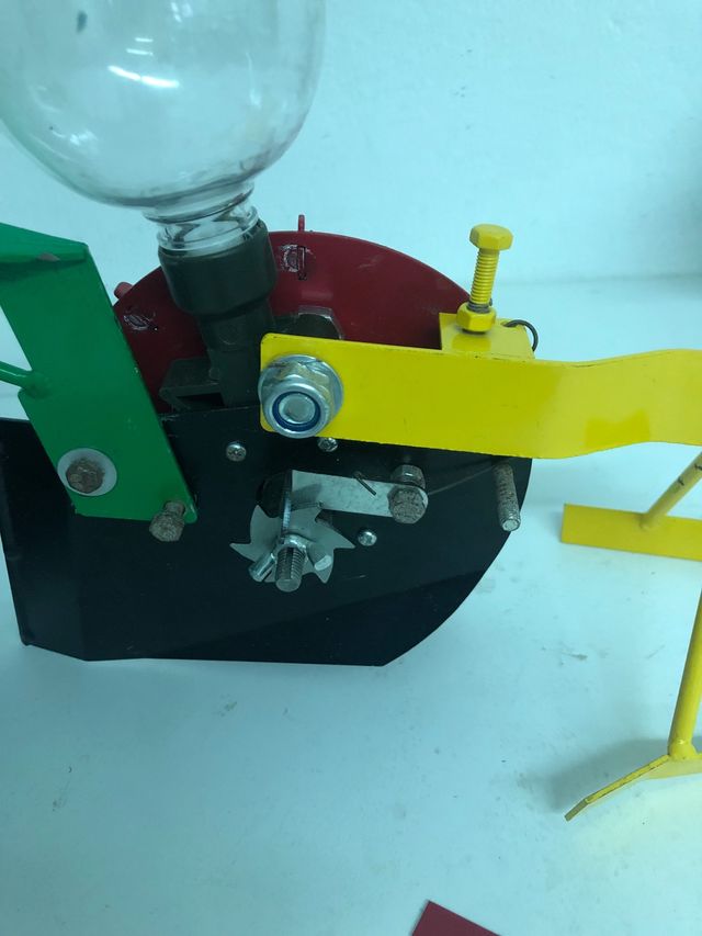 sembradora de semillas mini rara especial