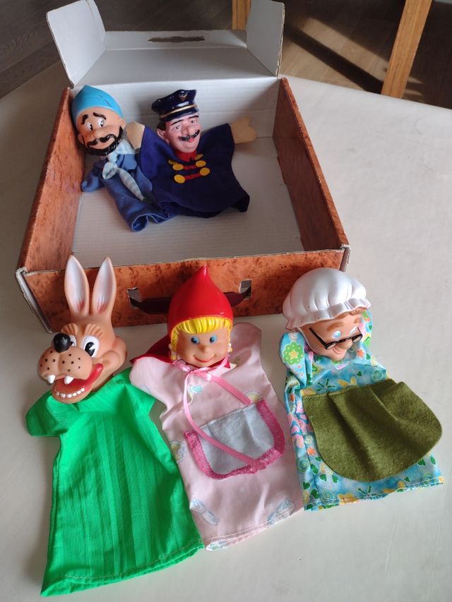 Caja de Marionetas.  Regalo teatro de guiñol