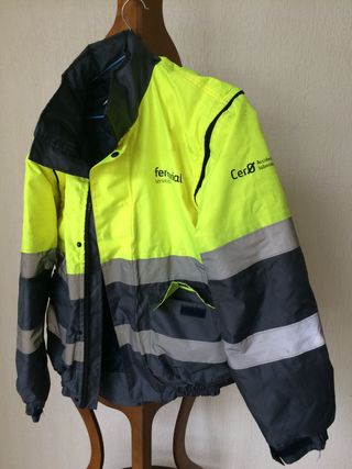 Chaqueta Alta Visibilidad Ferrovial Talla M. Gorro