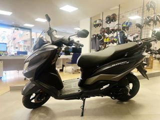 NUEVA SUZUKI BURGMAN 125 - 2025