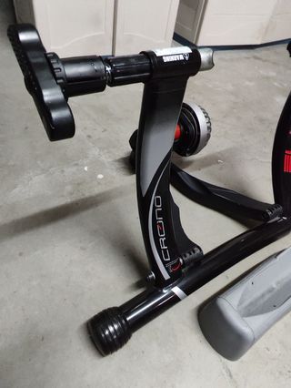 se vende rodillo bicicleta ,marca Elite 