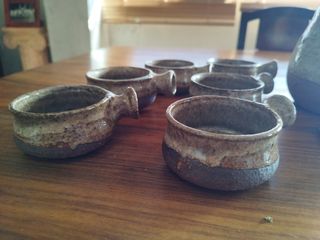chocolatera de barro cocido y esmaltada