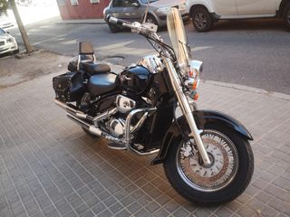 SUZUKI INTRUDER 800