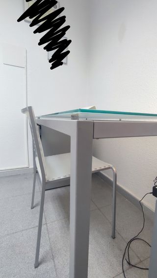 Mesa comedor o despacho cristal y metal