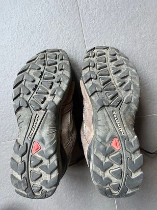 Botas de monte de goretex. Salomon talla 42