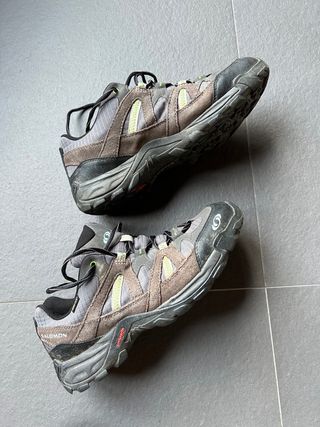 Botas de monte de goretex. Salomon talla 42