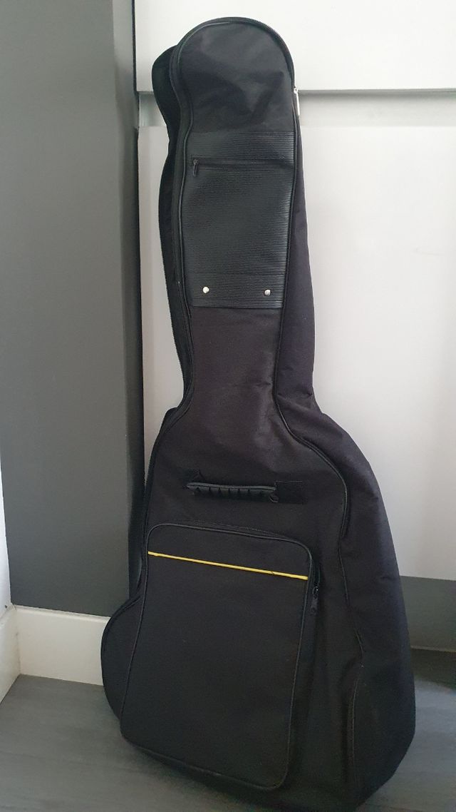 Guitarra infantil + soporte y funda
