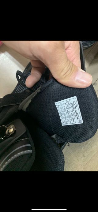 Patines y ascesorios con una vez de uso del 34 a37