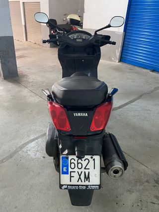 Yamaha xmax 125