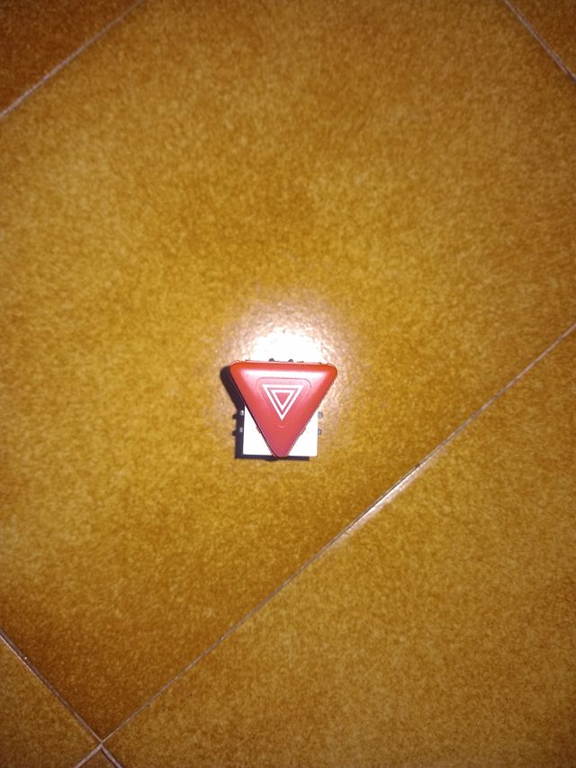 botón intermitencias emergencia golf 5 gti