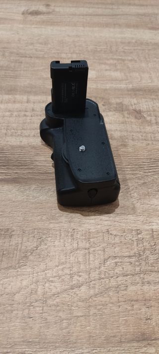 Cámara Nikon D3300 + Objetivo Tamron