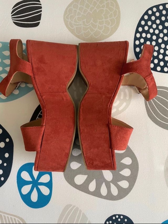 Bolso y sandalias Pull&Bear 