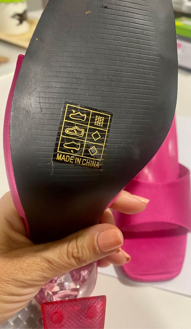 sandalias color fusia