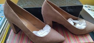 Zapato marrón tacón talla 39. Perfecto estado