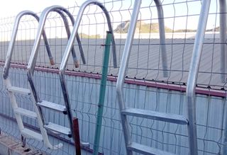 Escalera acero inoxidable para piscina