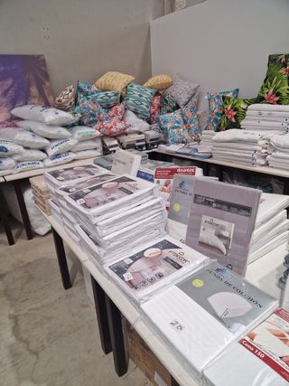 Ropa de cama y toallas nuevo a estrenar