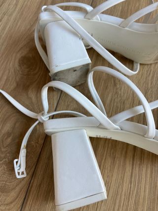 Sandalias blancas Nº36