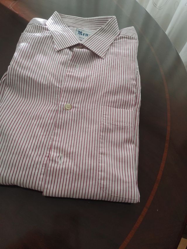 Camisa De rayas roja