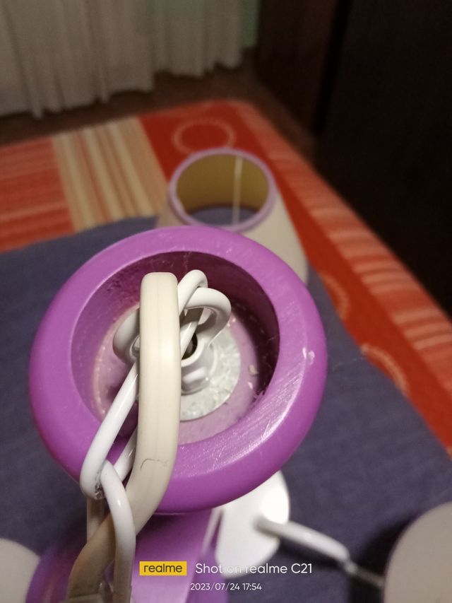 Lampara niña,escucho ofertas