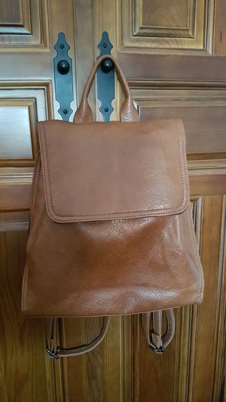 Mochila marrón mujer