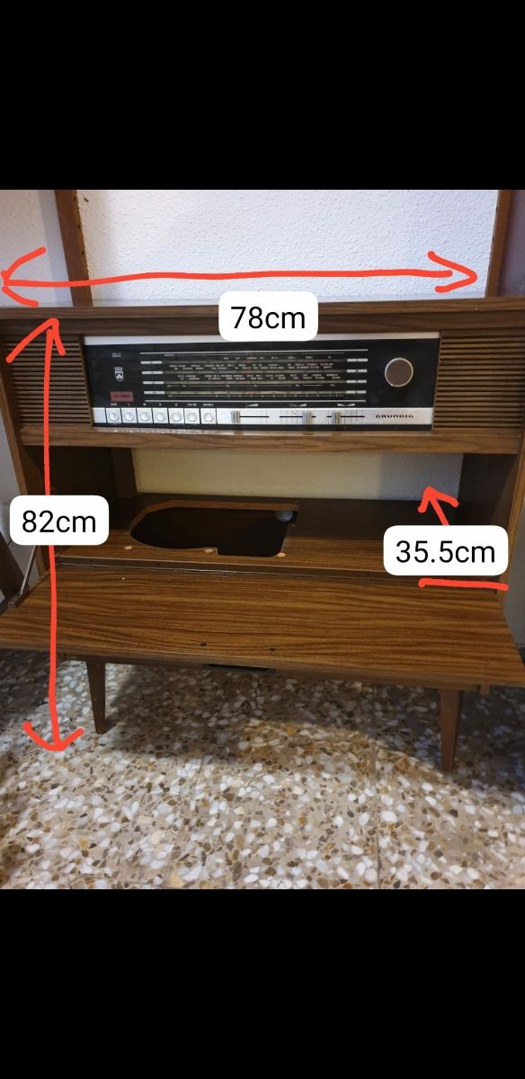 Radio marca GRUNDIG ,