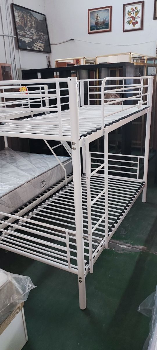 ARMARIOS DE 3 PUERTAS 