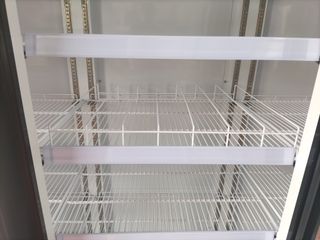 VITRINA MURAL TRES PUERTAS FRIGORIFICS