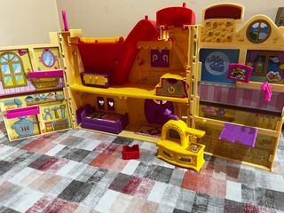 Casa de cuentos pin y pon