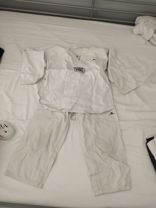 Kimono taekwondo niño 150cm