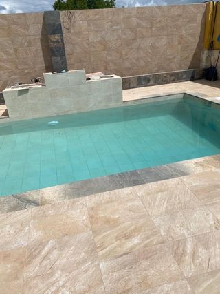 Construcción piscinas ; servicios de gunitado