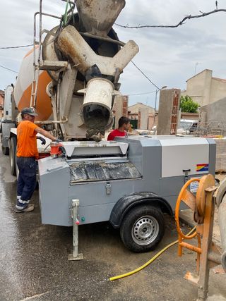 Construcción piscinas ; servicios de gunitado