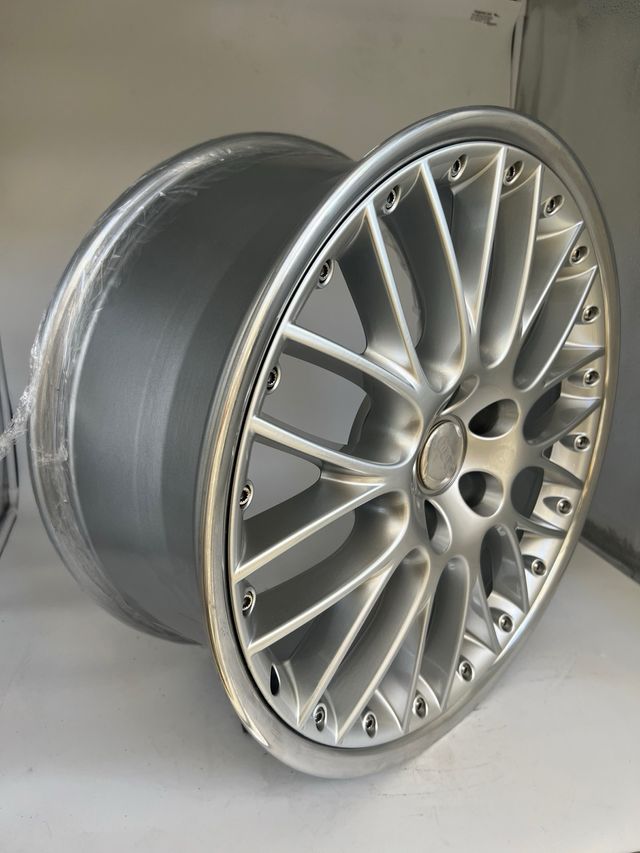 JUEGO LLANTAS 19 PULGADAS ORIGINAL RS AUDI BBS