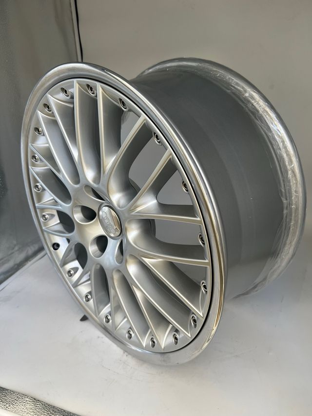JUEGO LLANTAS 19 PULGADAS ORIGINAL RS AUDI BBS