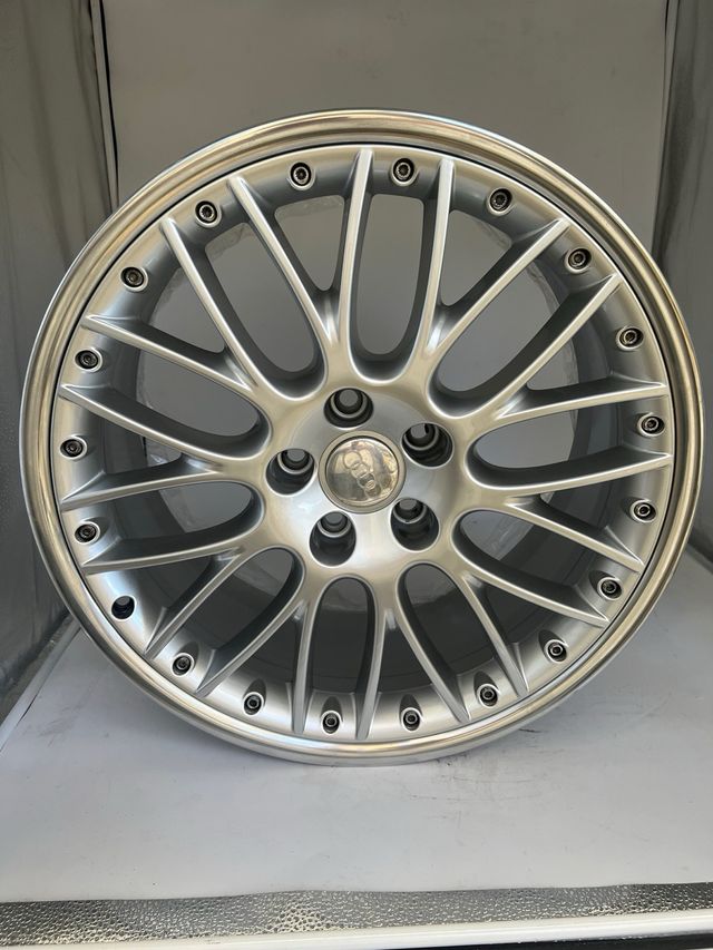 JUEGO LLANTAS 19 PULGADAS ORIGINAL RS AUDI BBS