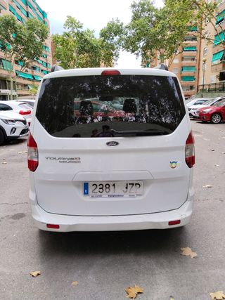 Ford Tourneo Courier 2016