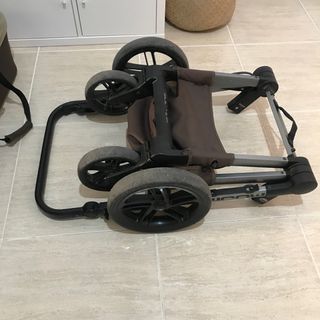 Carrito de bebé completo marca Jane modelo Muum